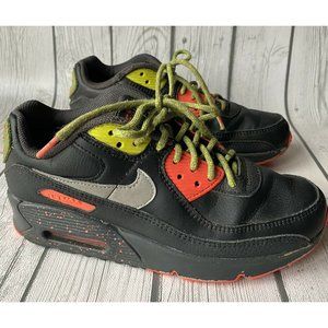 Nike Air Max 90 LTR (GS) Black/Silver/ Smoke Grey Shoes Size 6Y.